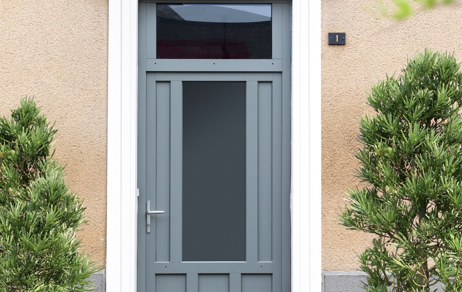 Notre gamme de porte d'entrée en BOIS CLASSIQUE et CREATIVE CONTEMPORAINE à MAREUIL LES MEAUX