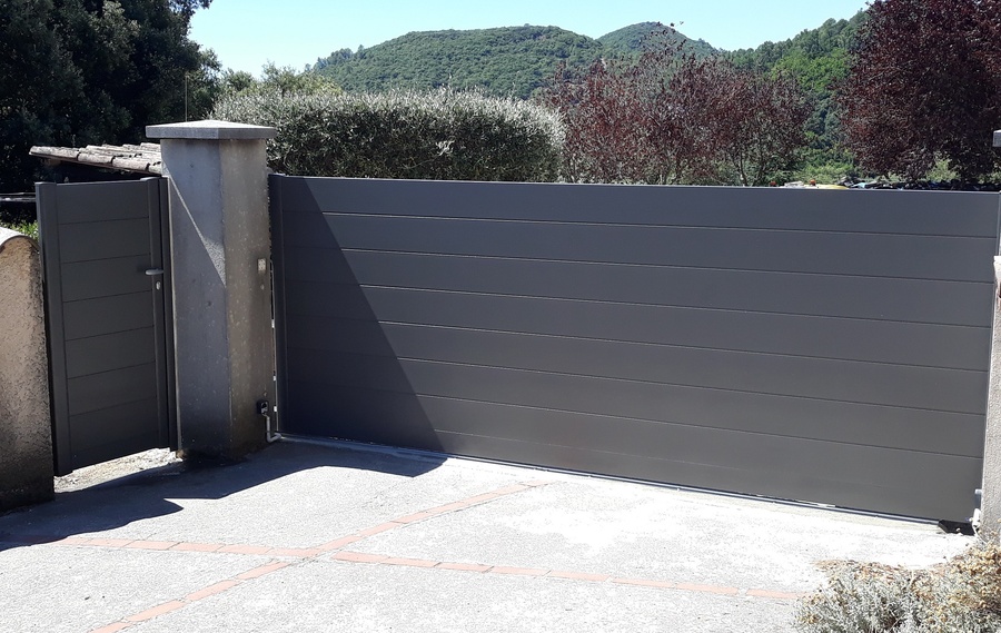 Nos modèles de portails ALU à Meaux